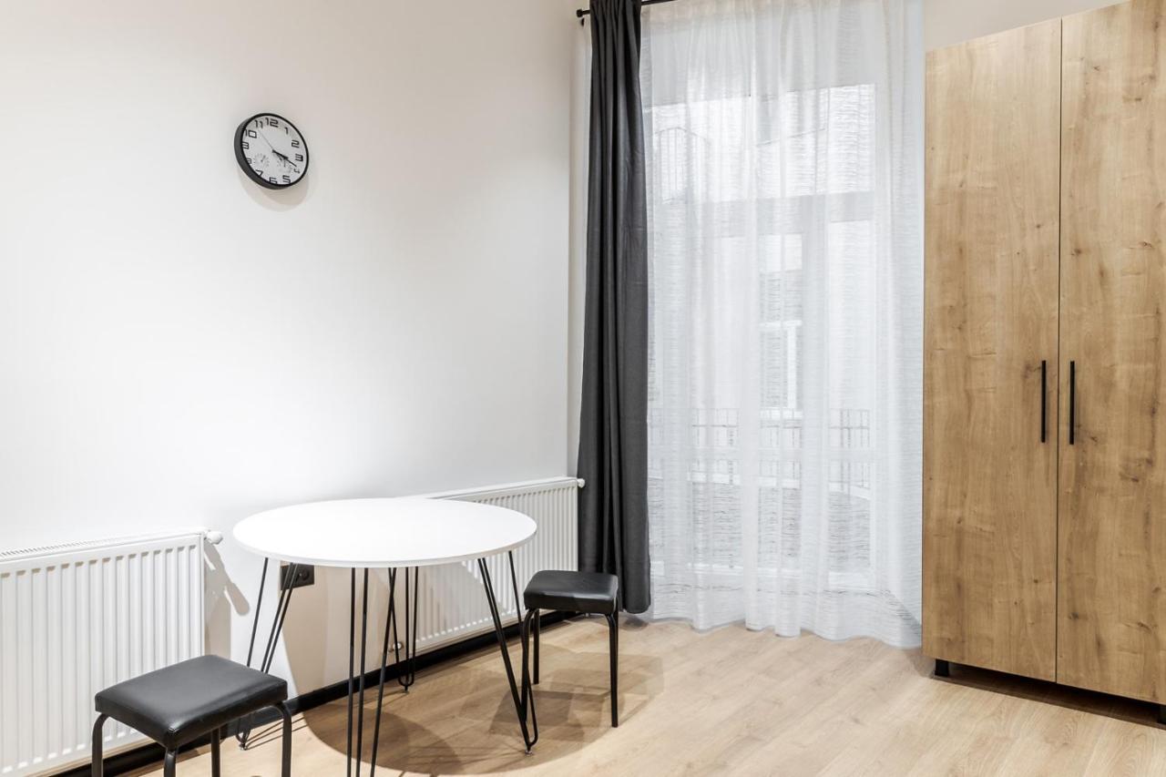 Modern Apartment In The Old City Lemberg Exterior foto