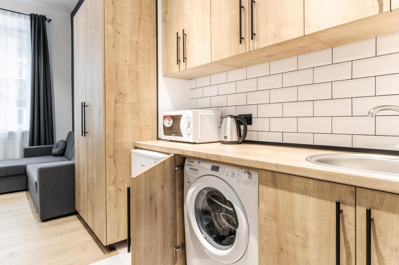 Modern Apartment In The Old City Lemberg Exterior foto
