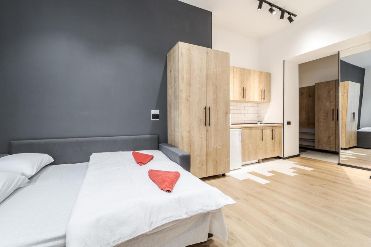 Modern Apartment In The Old City Lemberg Exterior foto