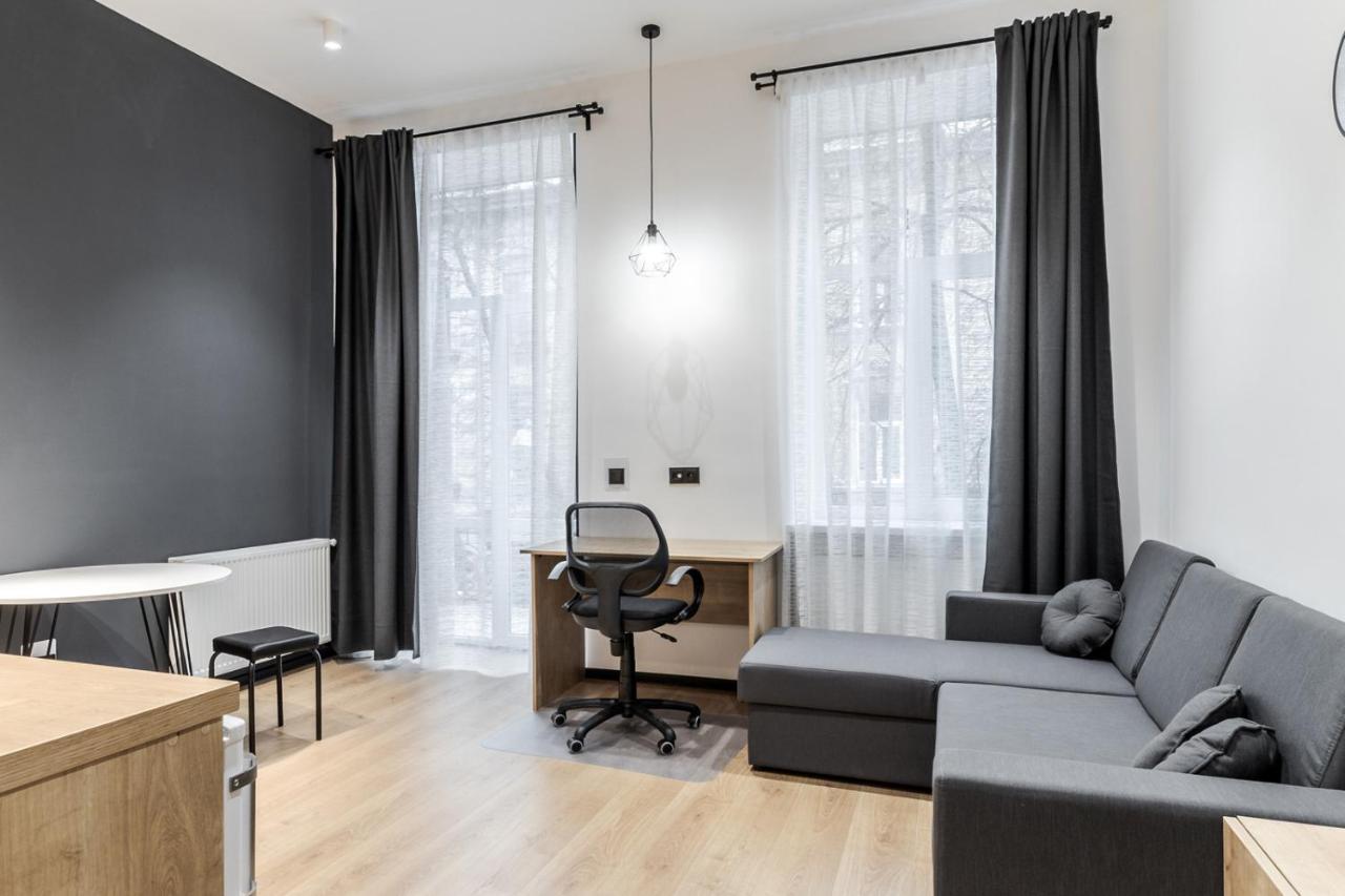 Modern Apartment In The Old City Lemberg Exterior foto