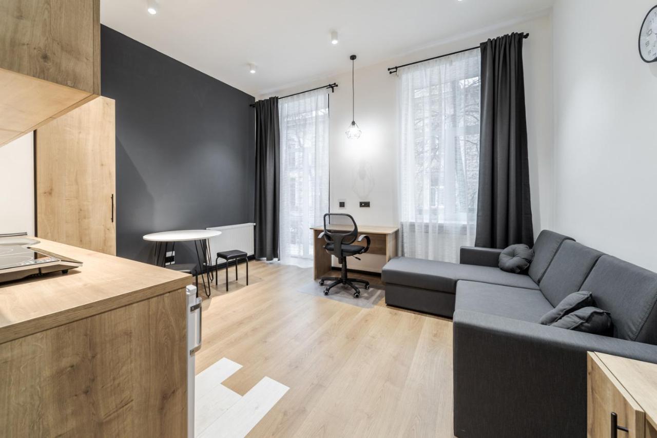 Modern Apartment In The Old City Lemberg Exterior foto
